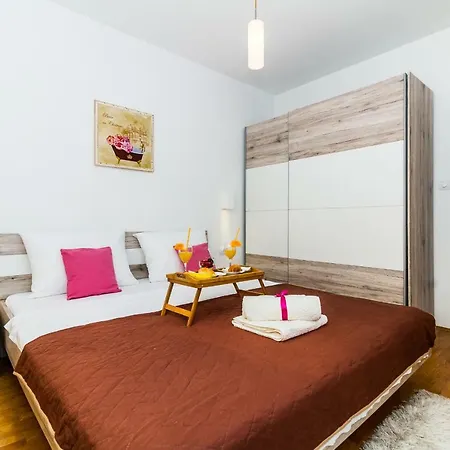 Apartman Kastela,split * Kaštela